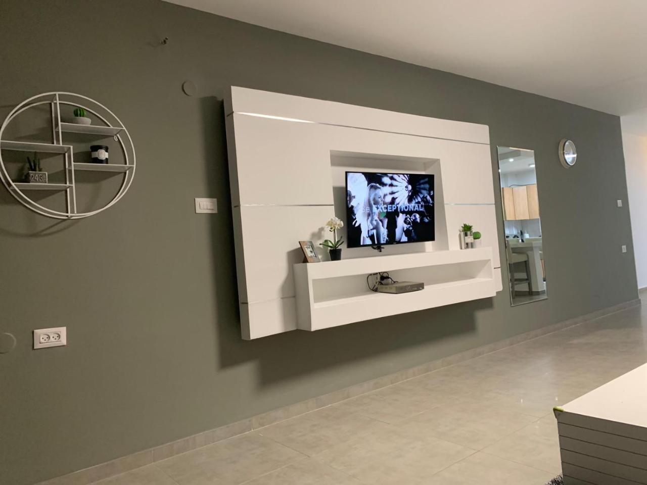 Spat Apartments Bat Jám Kültér fotó