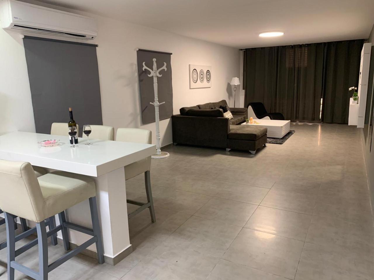 Spat Apartments Bat Jám Kültér fotó